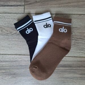 Alo Throwback socks 3 pairs brand new